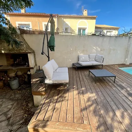 Jardin Piscine Proche Centre-ville 10 Mn Des Plages Apartment *